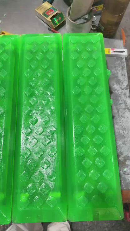 VectorMax 450mm Bolt-On Polyurethane Track Pad