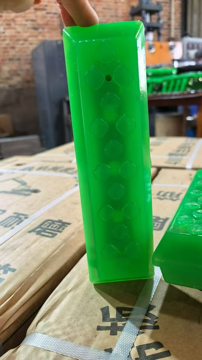 VectorMax 230mm bolt-on polyurethane track pad angle 2