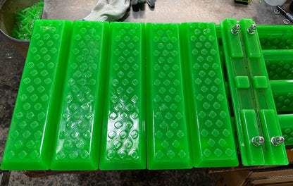 VectorMax 400mm bolt-on polyurethane track pad
