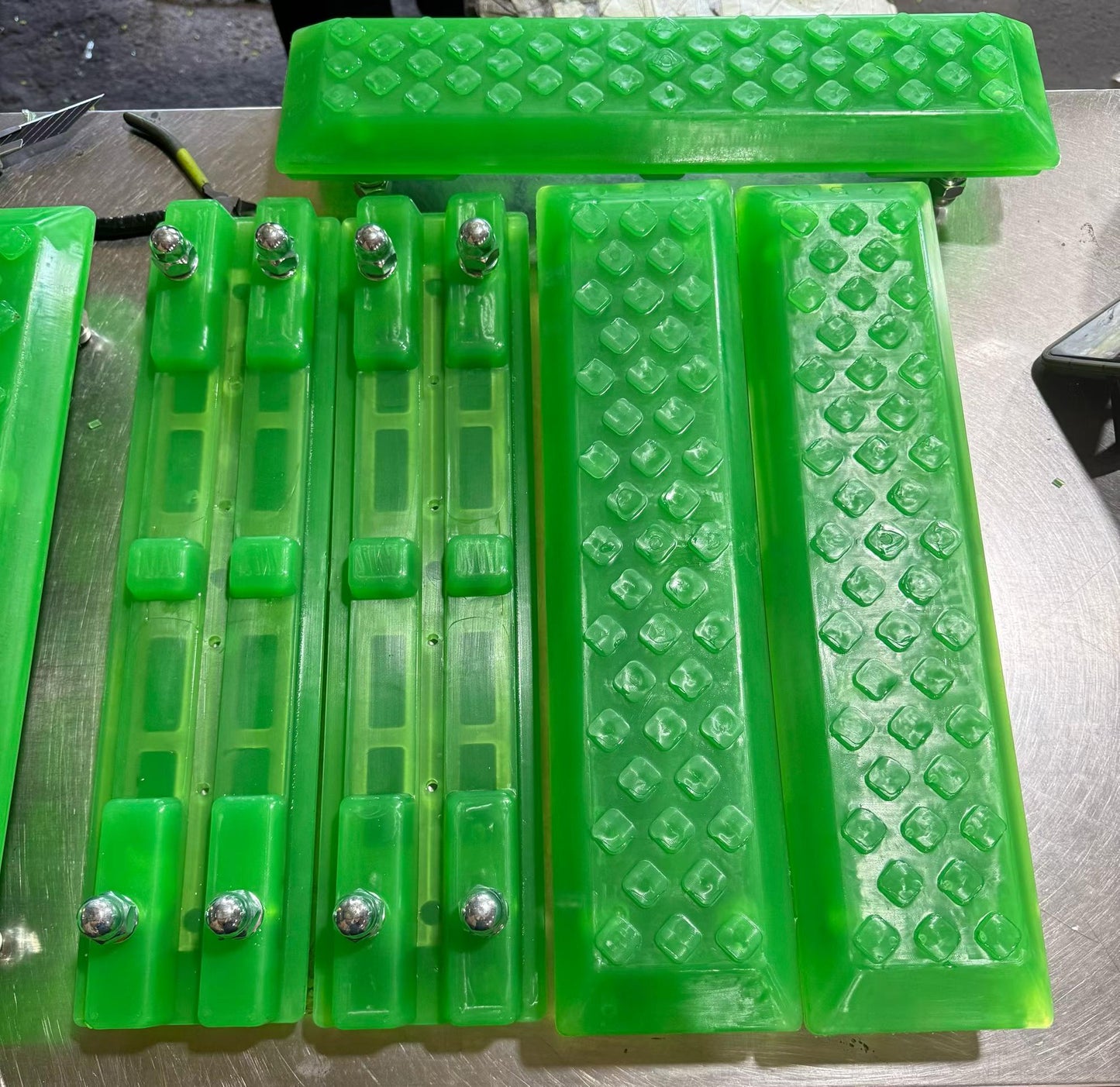 VectorMax 450mm Bolt-On Polyurethane Track Pad