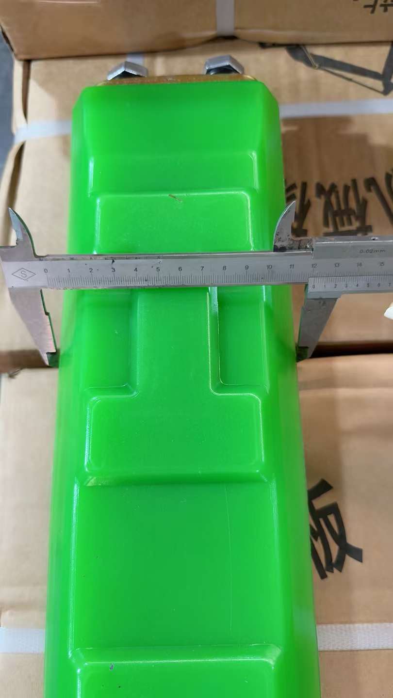 VectorMax 500mm Clip-On Polyurethane Track Pad