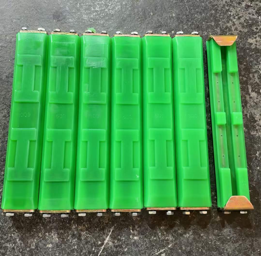 VectorMax 600mm standard clip-on polyurethane track pad