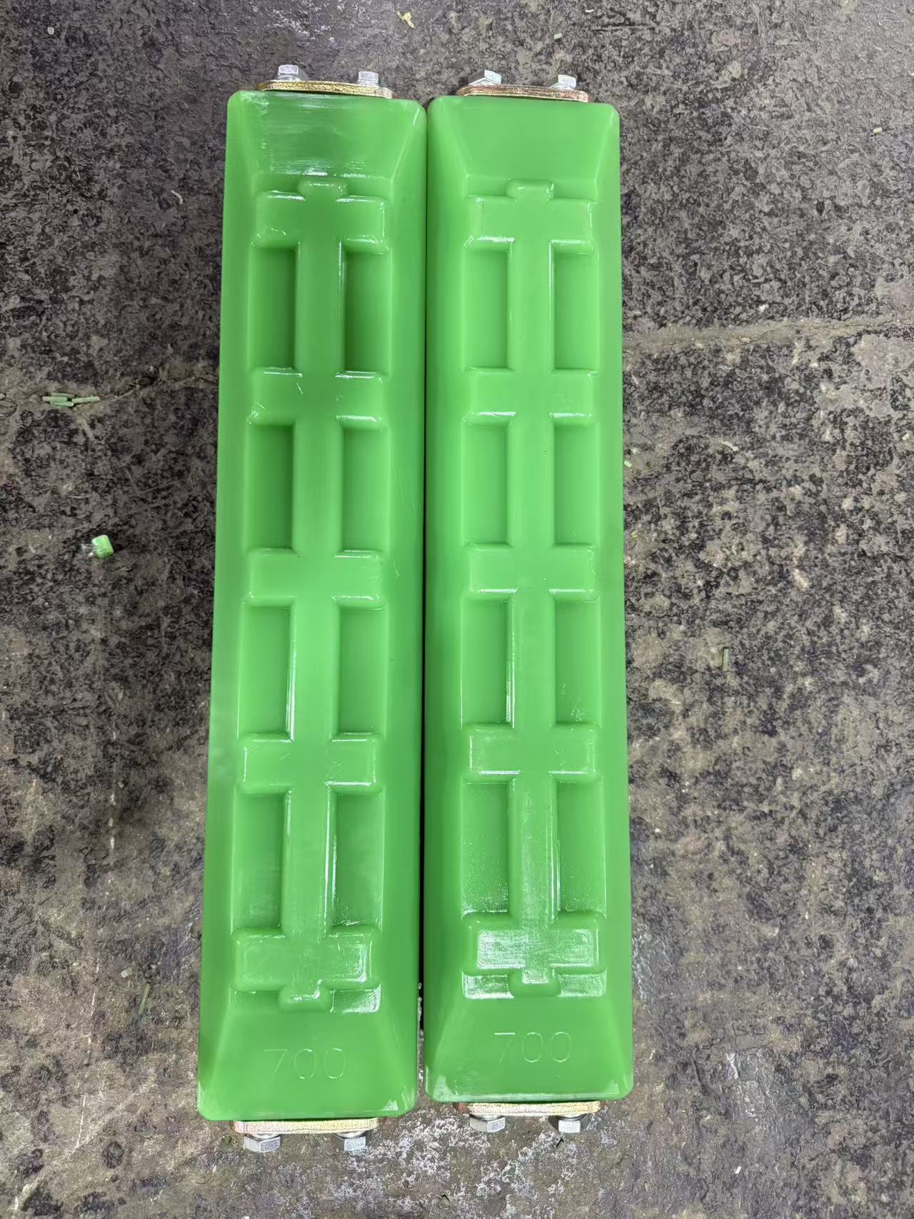 VectorMax 700mm Clip-On Polyurethane Track Pad