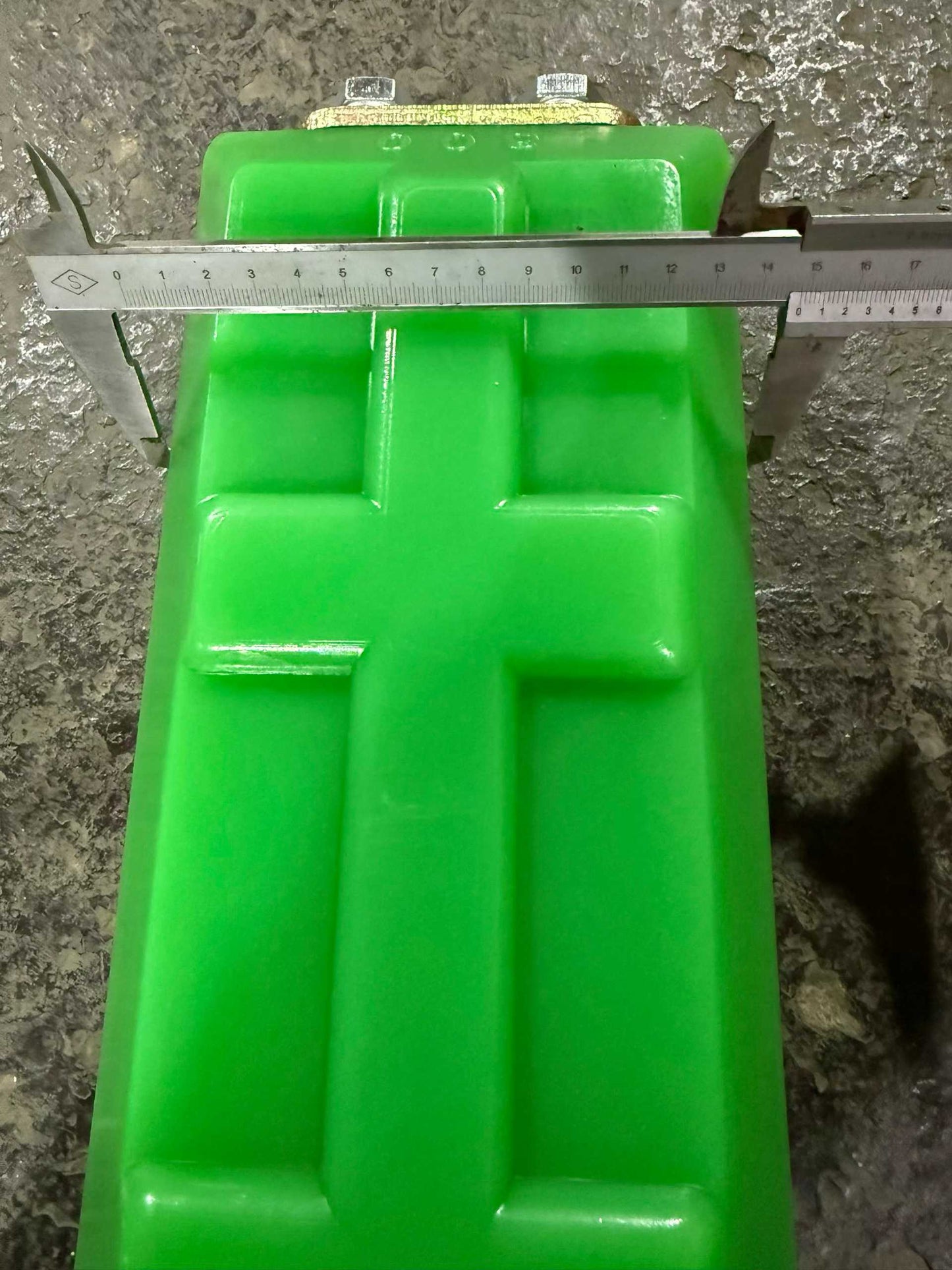 VectorMax 800mm Clip-On Polyurethane Track Pad